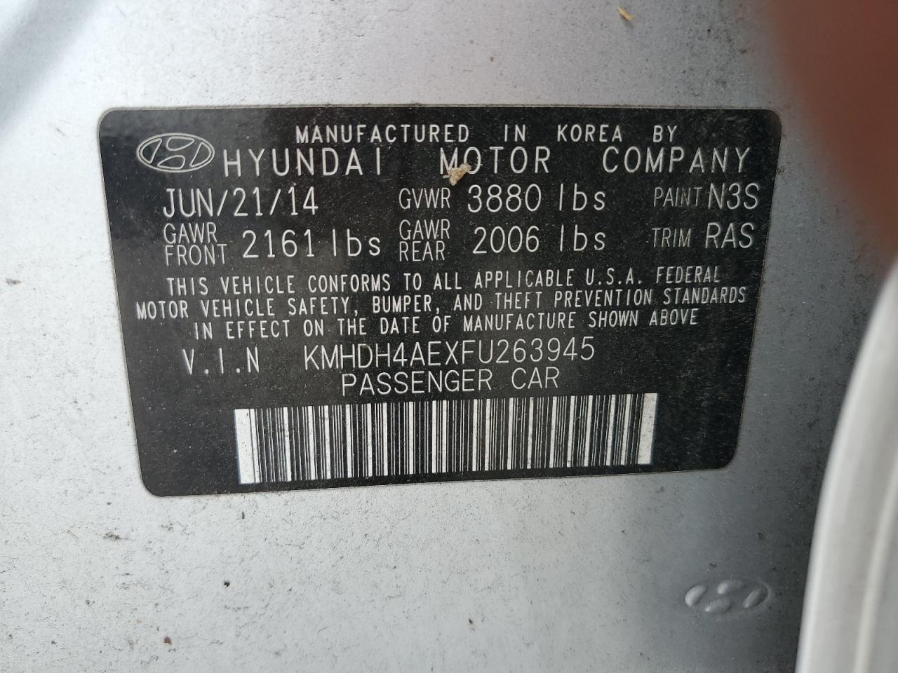2015 Hyundai Elantra - Image 12