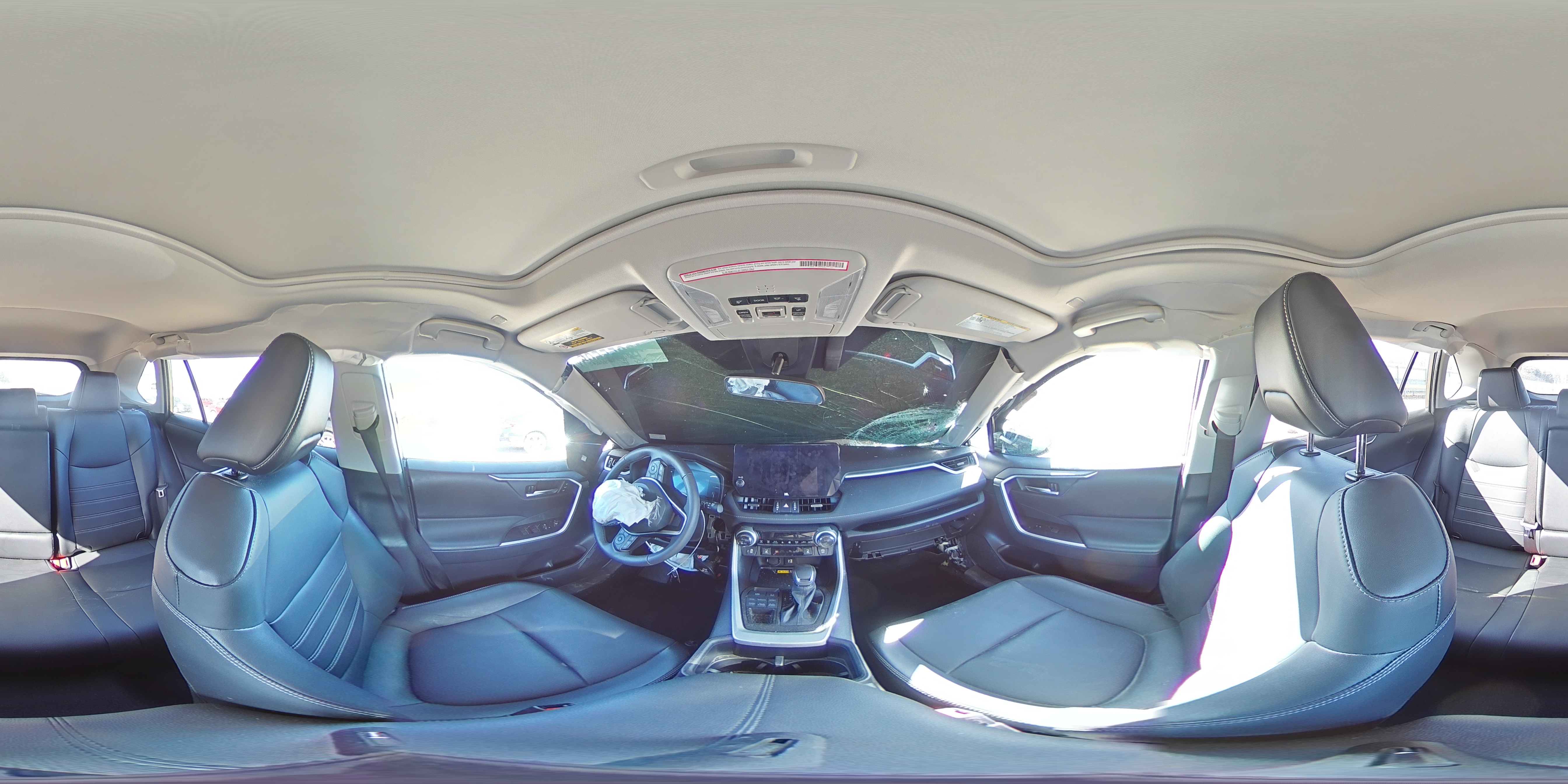2024 Toyota RAV 4 - Image 13