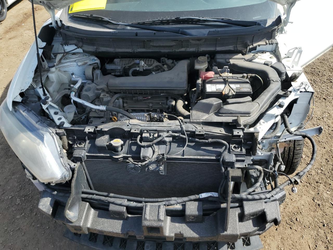 2016 Nissan Rogue - Image 12
