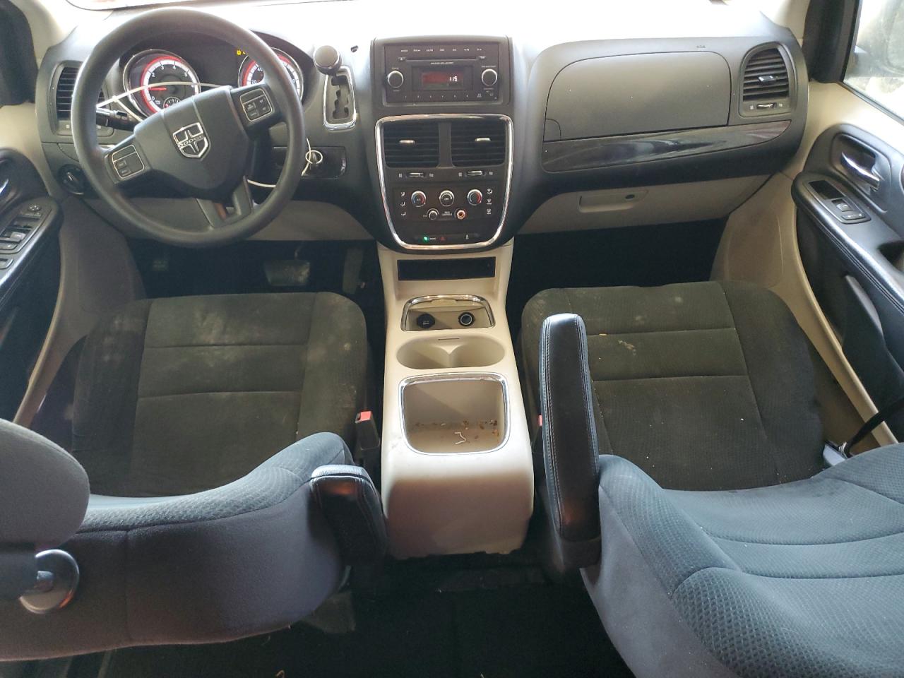 2012 Dodge Caravan - Image 8