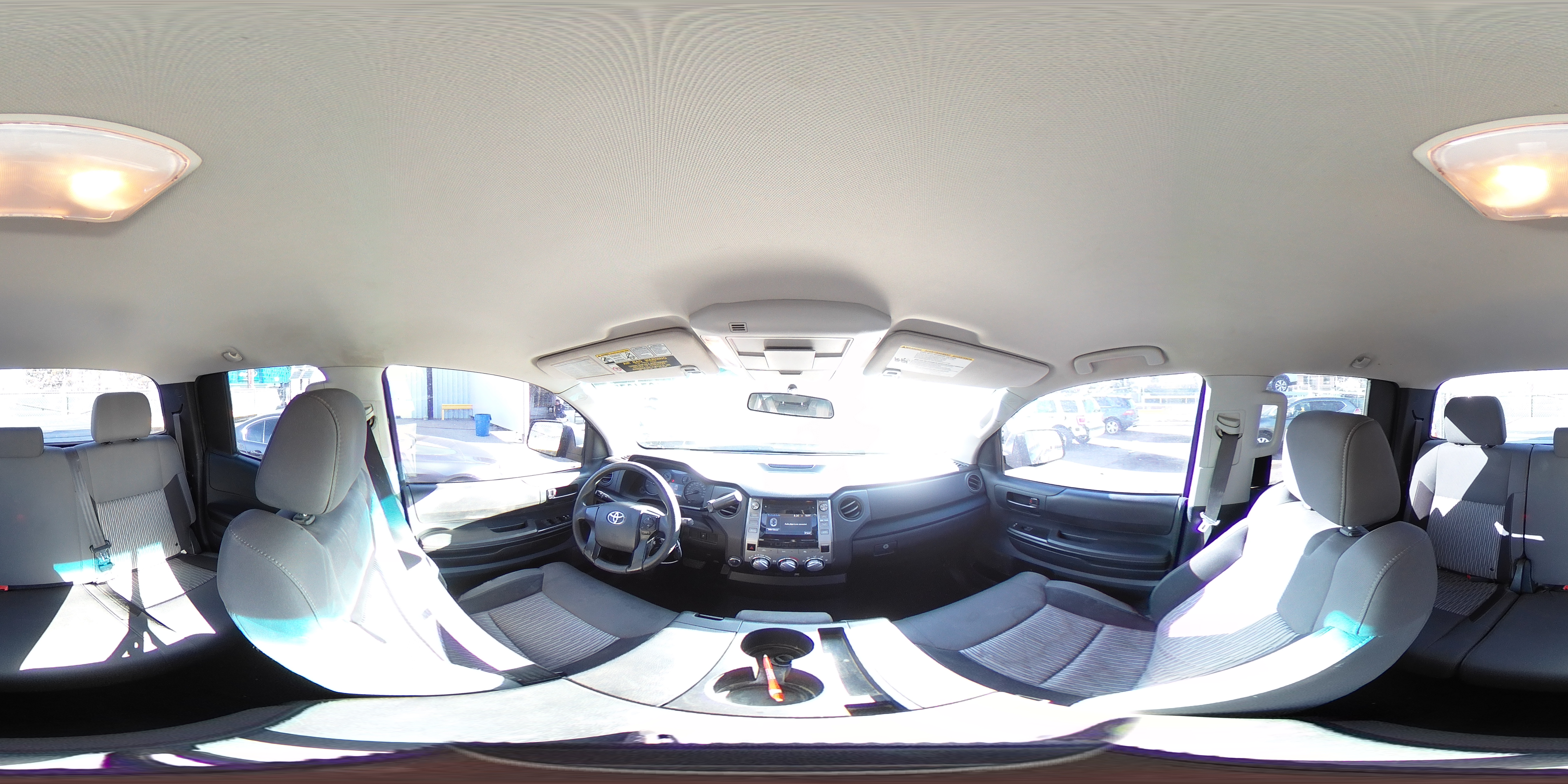 2014 Toyota Tundra - Image 12
