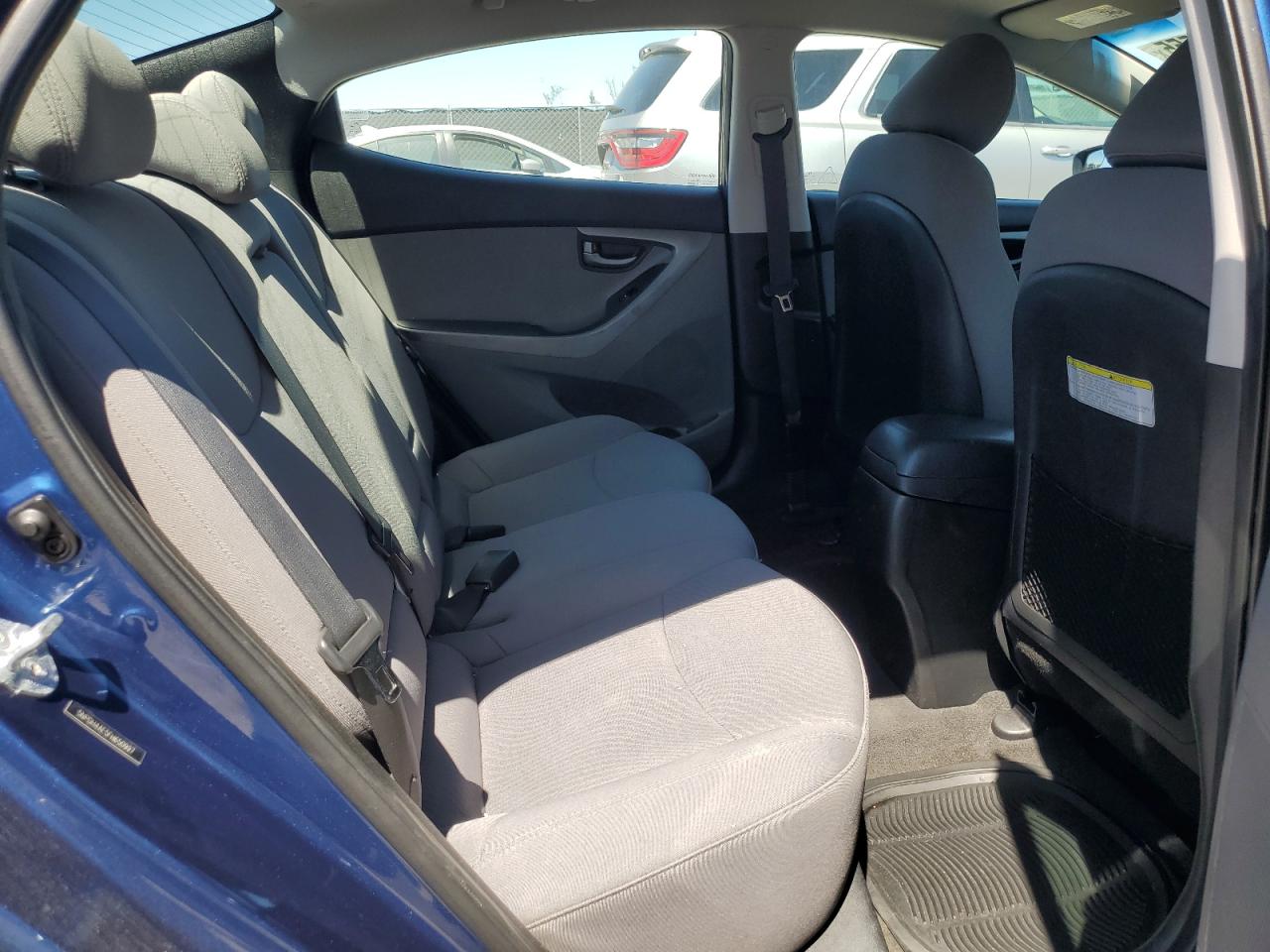 2015 Hyundai Elantra - Image 10