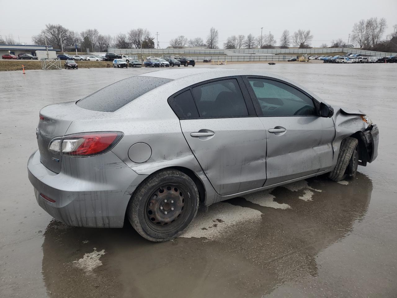 2013 Mazda 3 - Image 3
