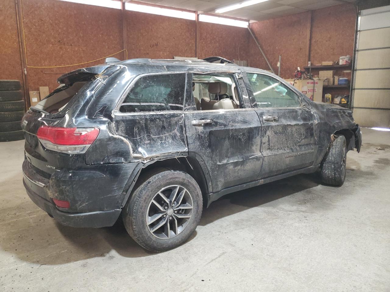 2018 Jeep Grand Cherokee - Image 3