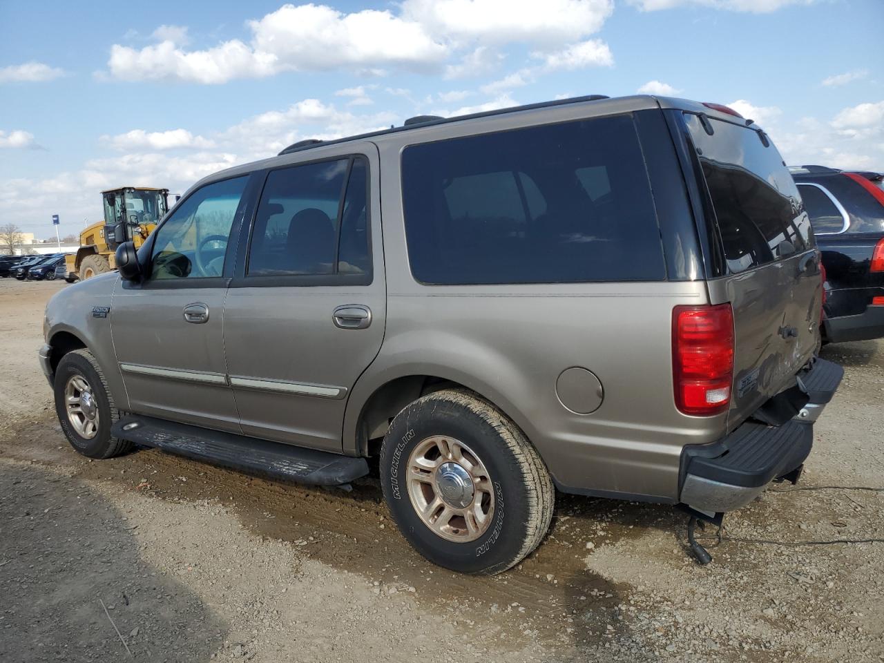 2001 Ford Expedition - Image 2