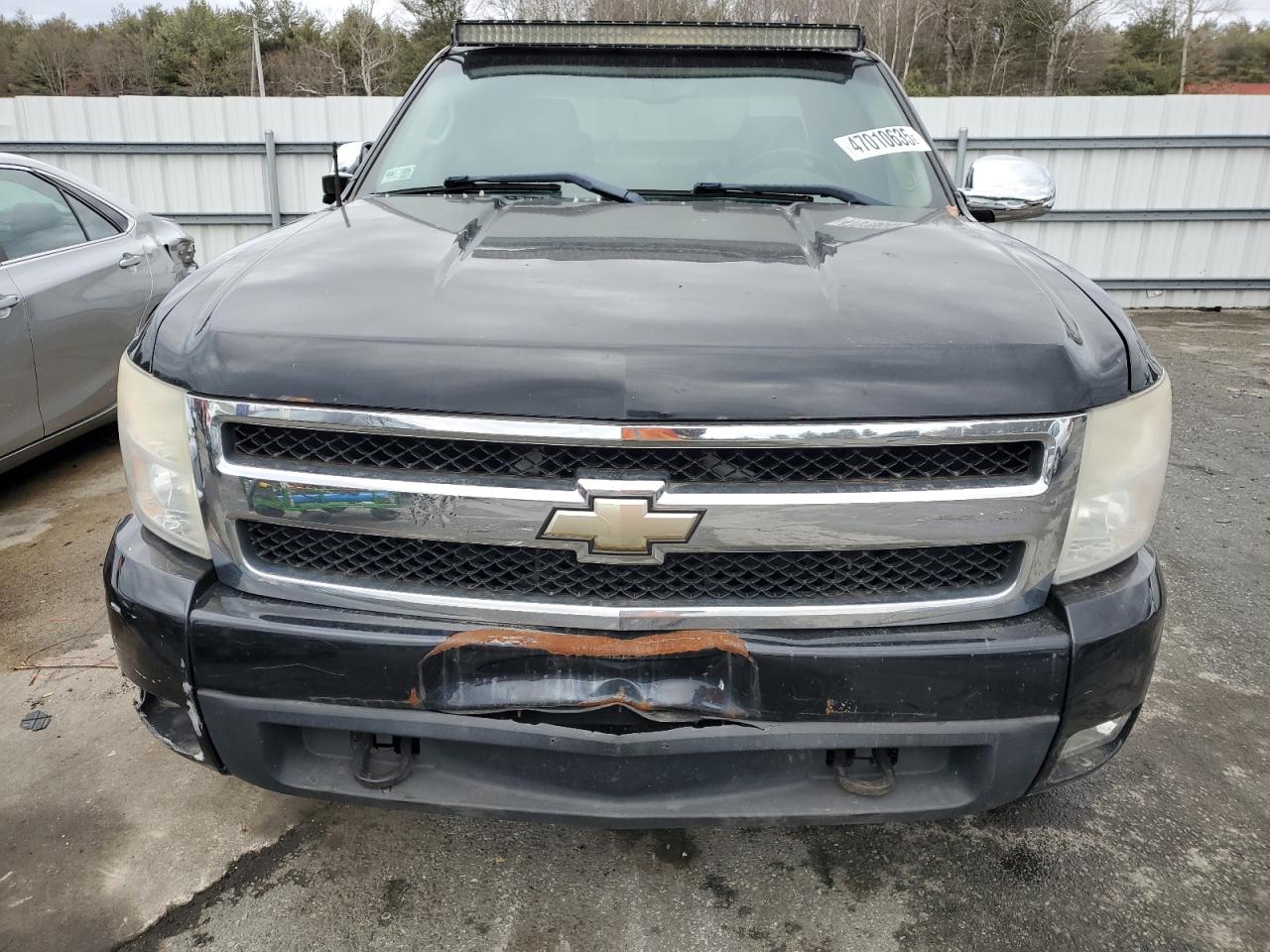 2008 Chevrolet Silverado - Image 5