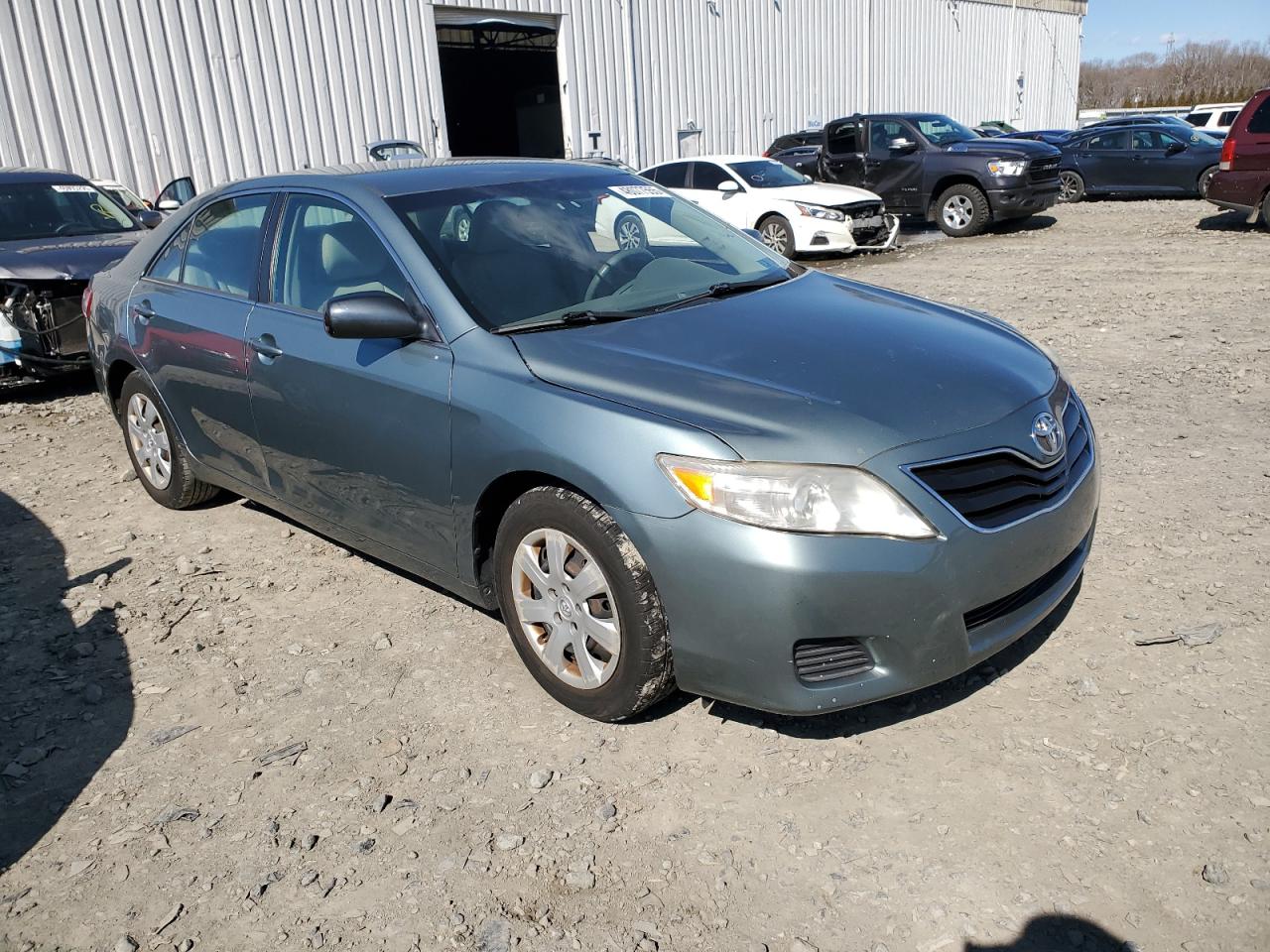 2011 Toyota Camry - Image 4