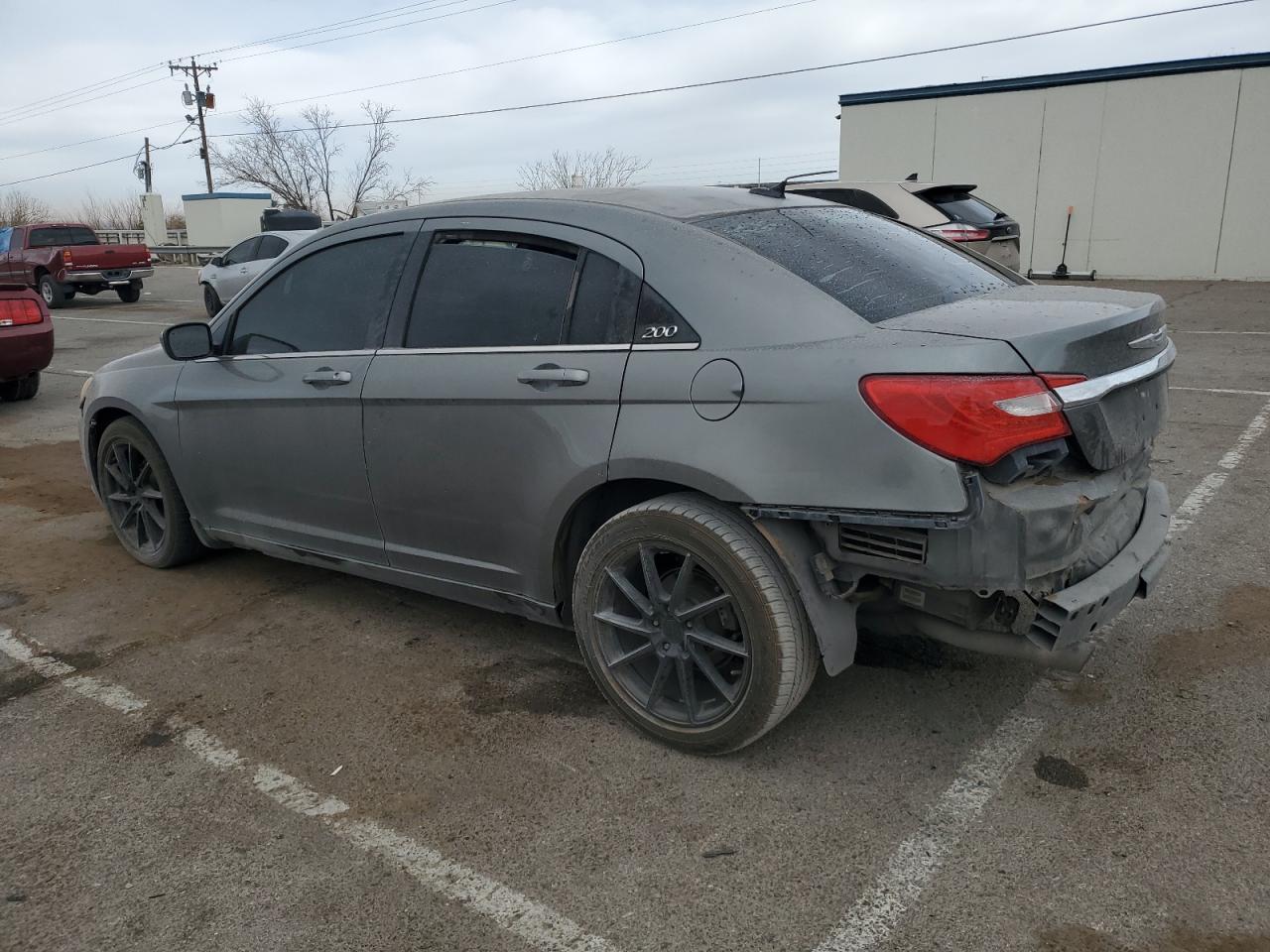 2013 Chrysler 200 - Image 2