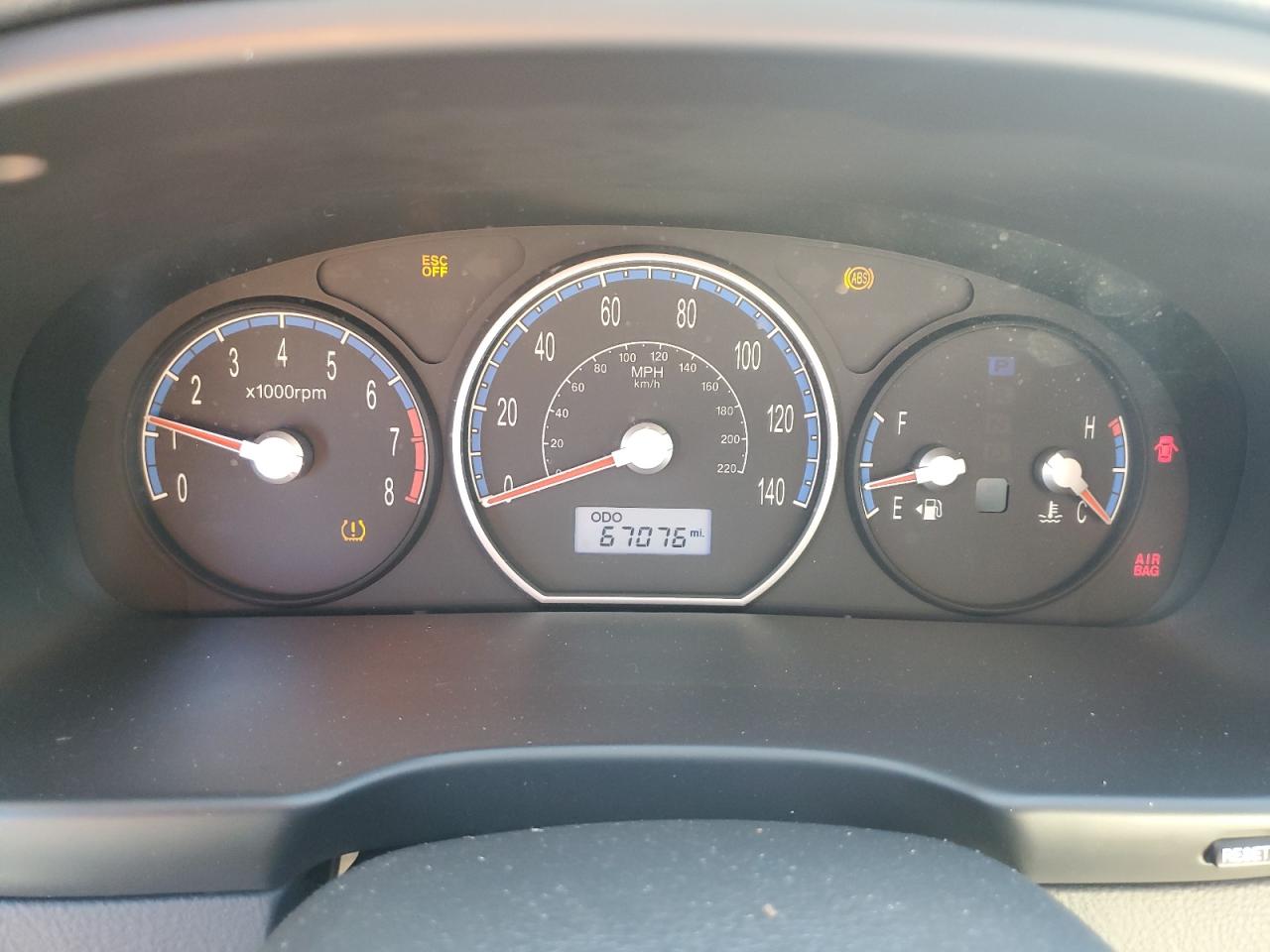 2009 Hyundai Santa Fe - Image 9