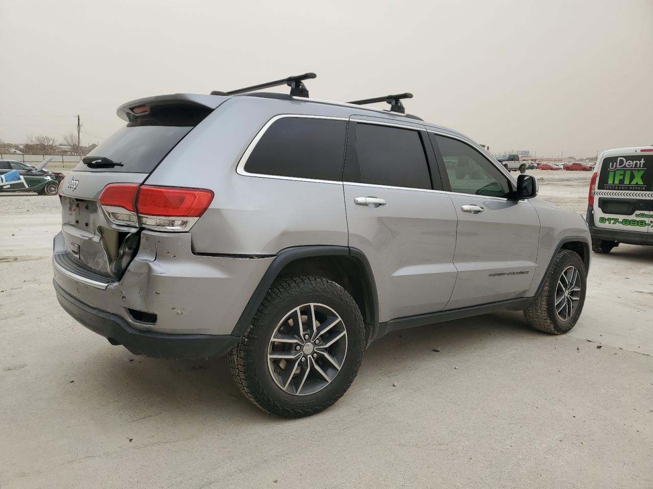 2018 Jeep Grand Cherokee - Image 3