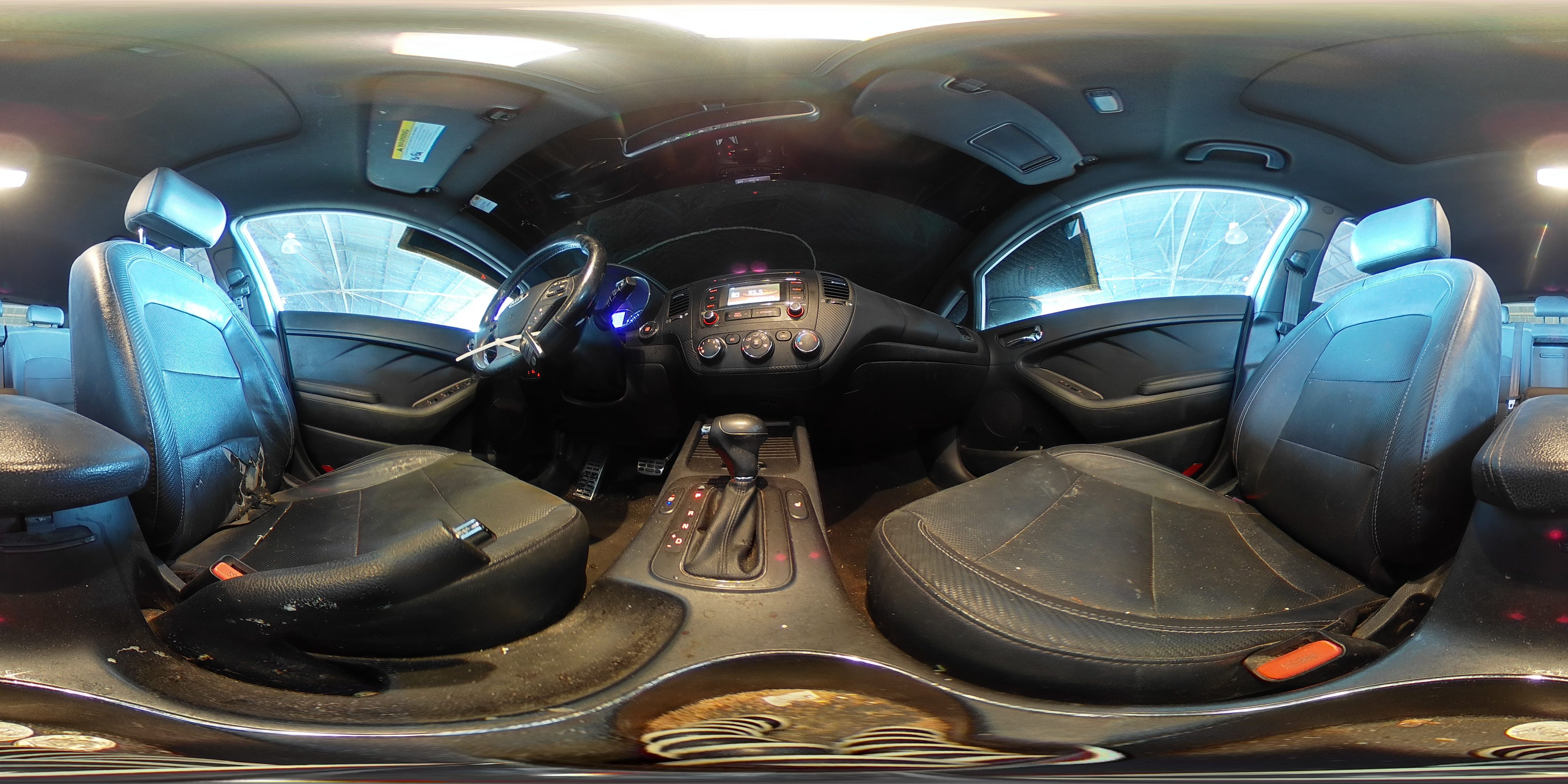 2015 Kia Forte - Image 12