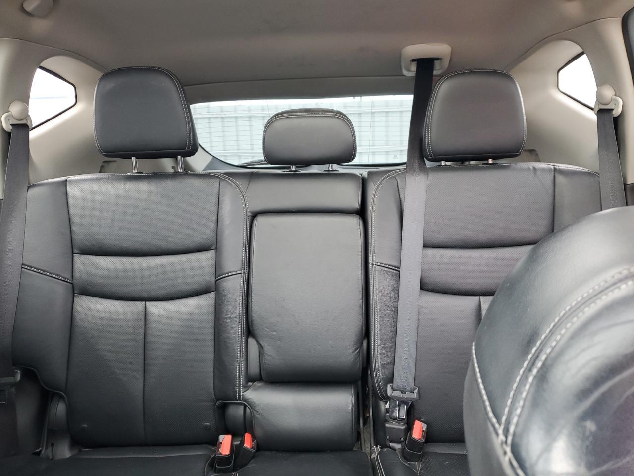 2015 Nissan Murano - Image 10