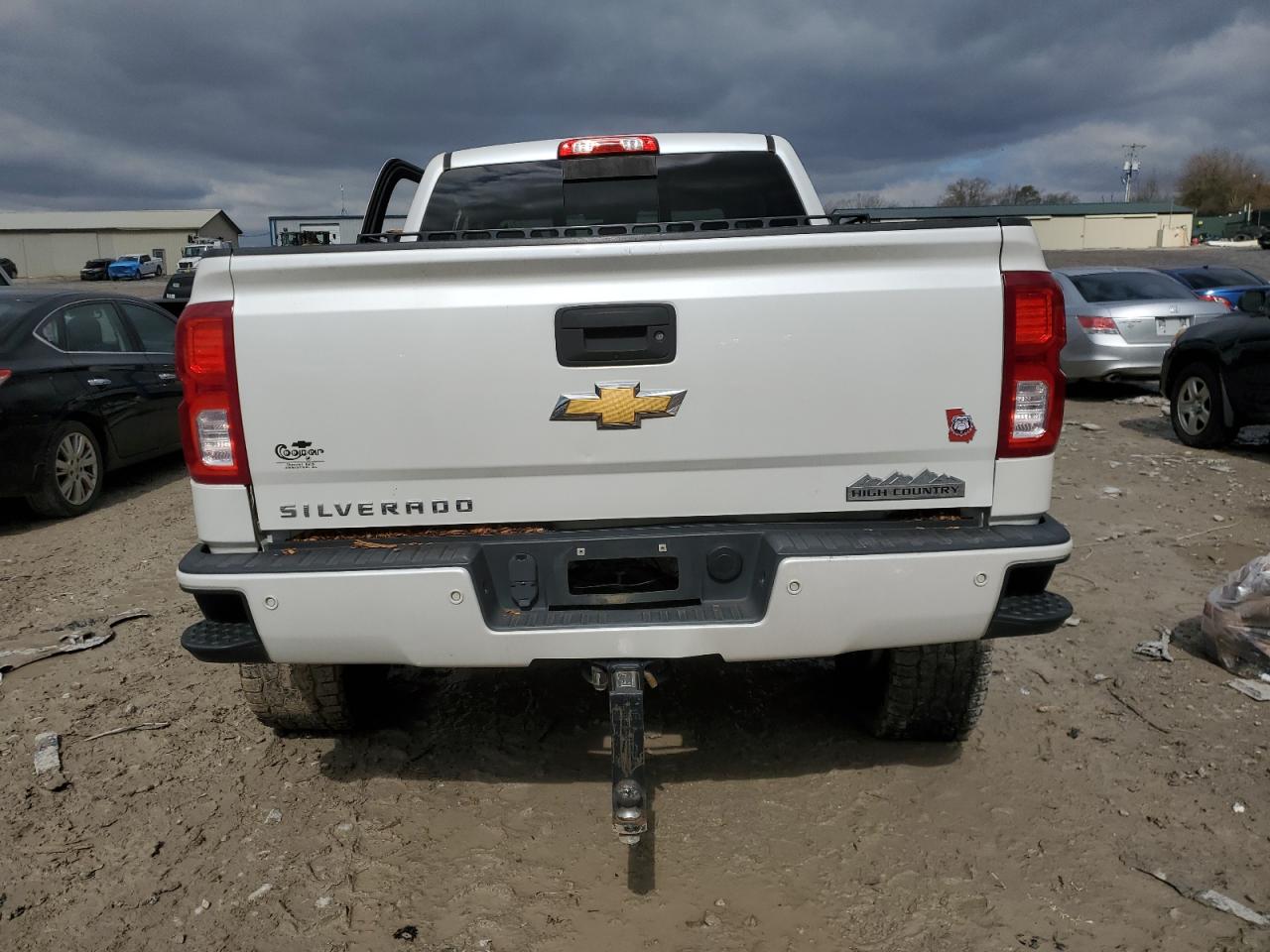 2018 Chevrolet Silverado - Image 6