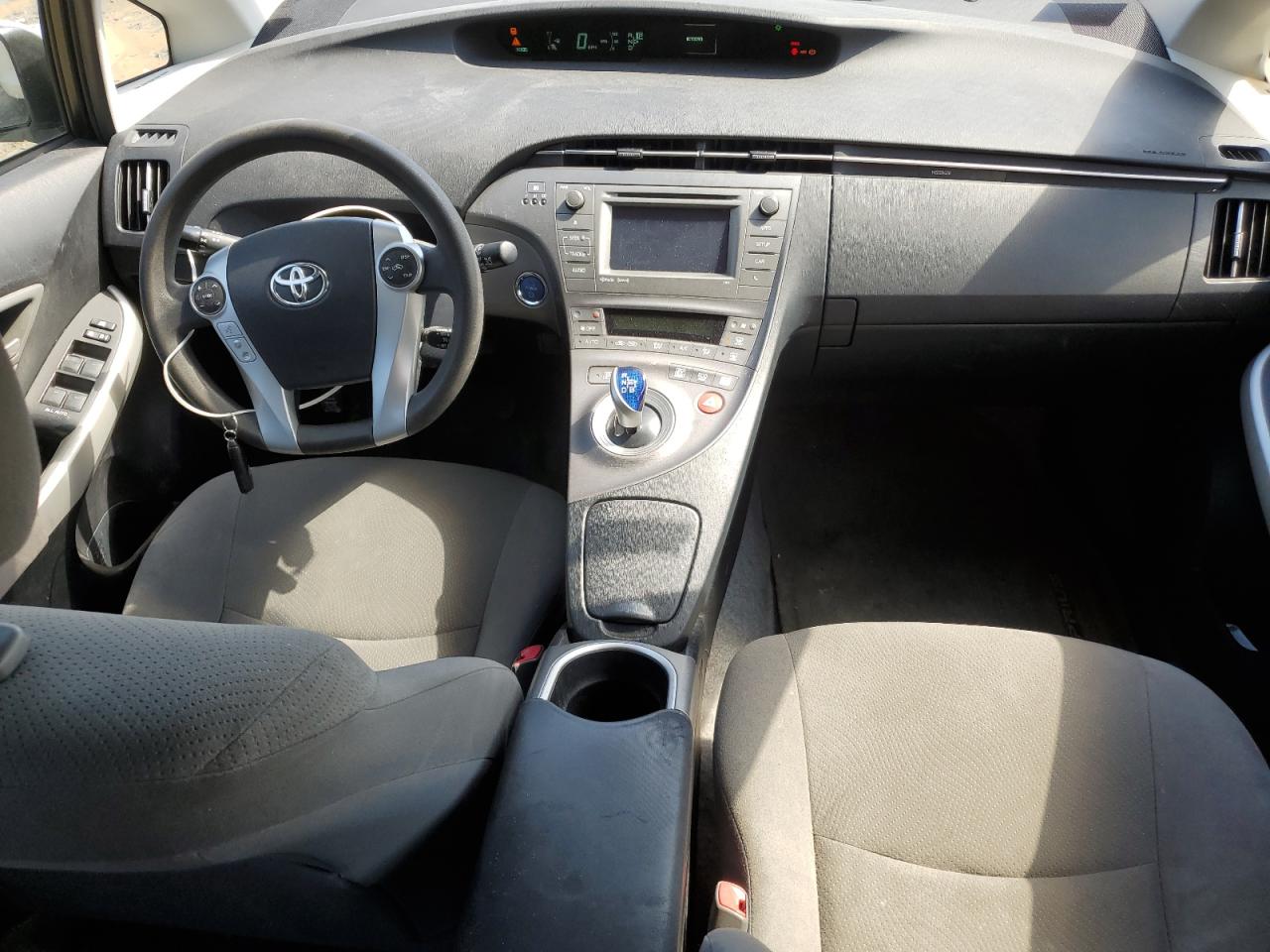 2012 Toyota Prius - Image 8