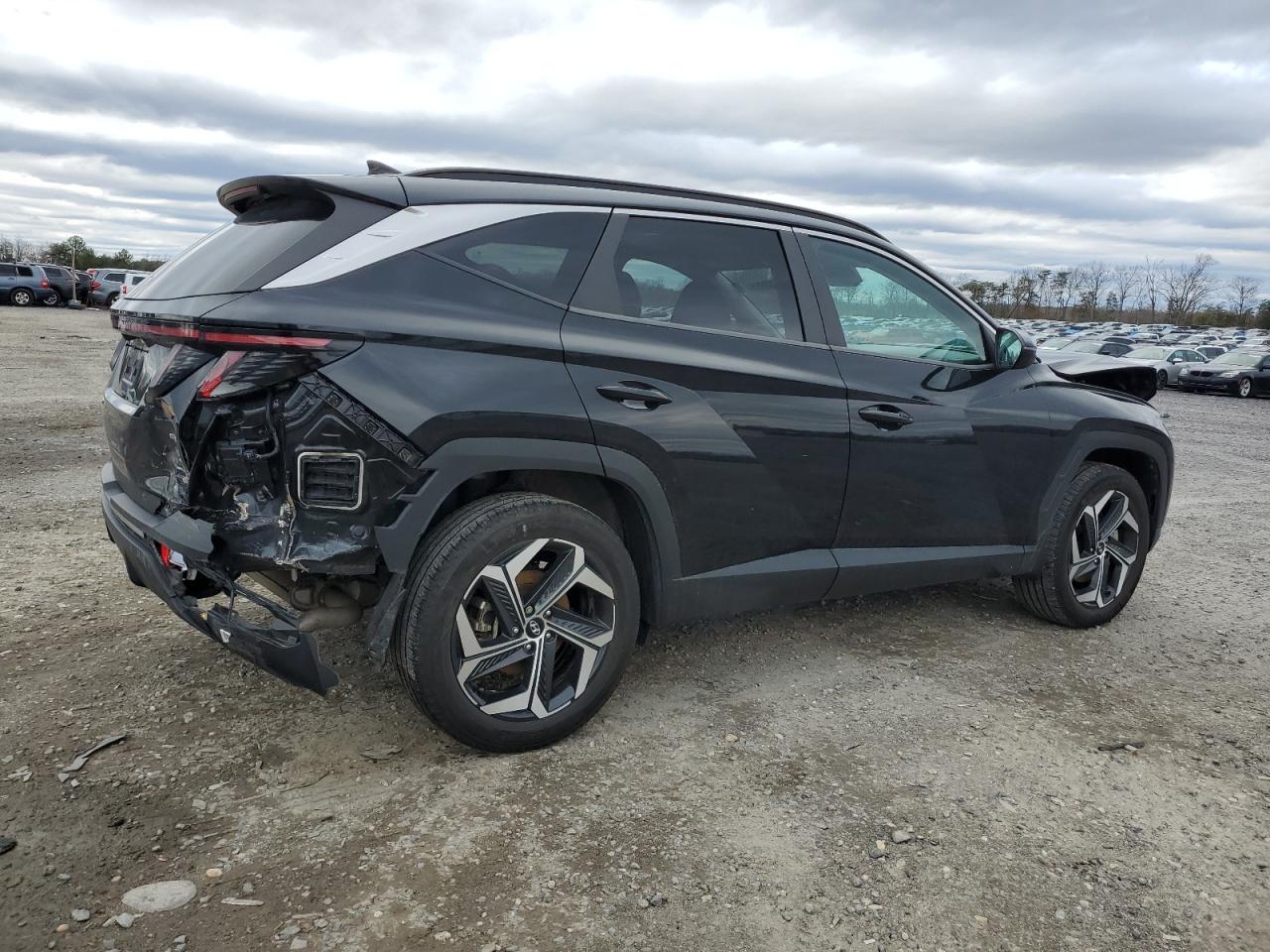 2022 Hyundai Tucson - Image 3