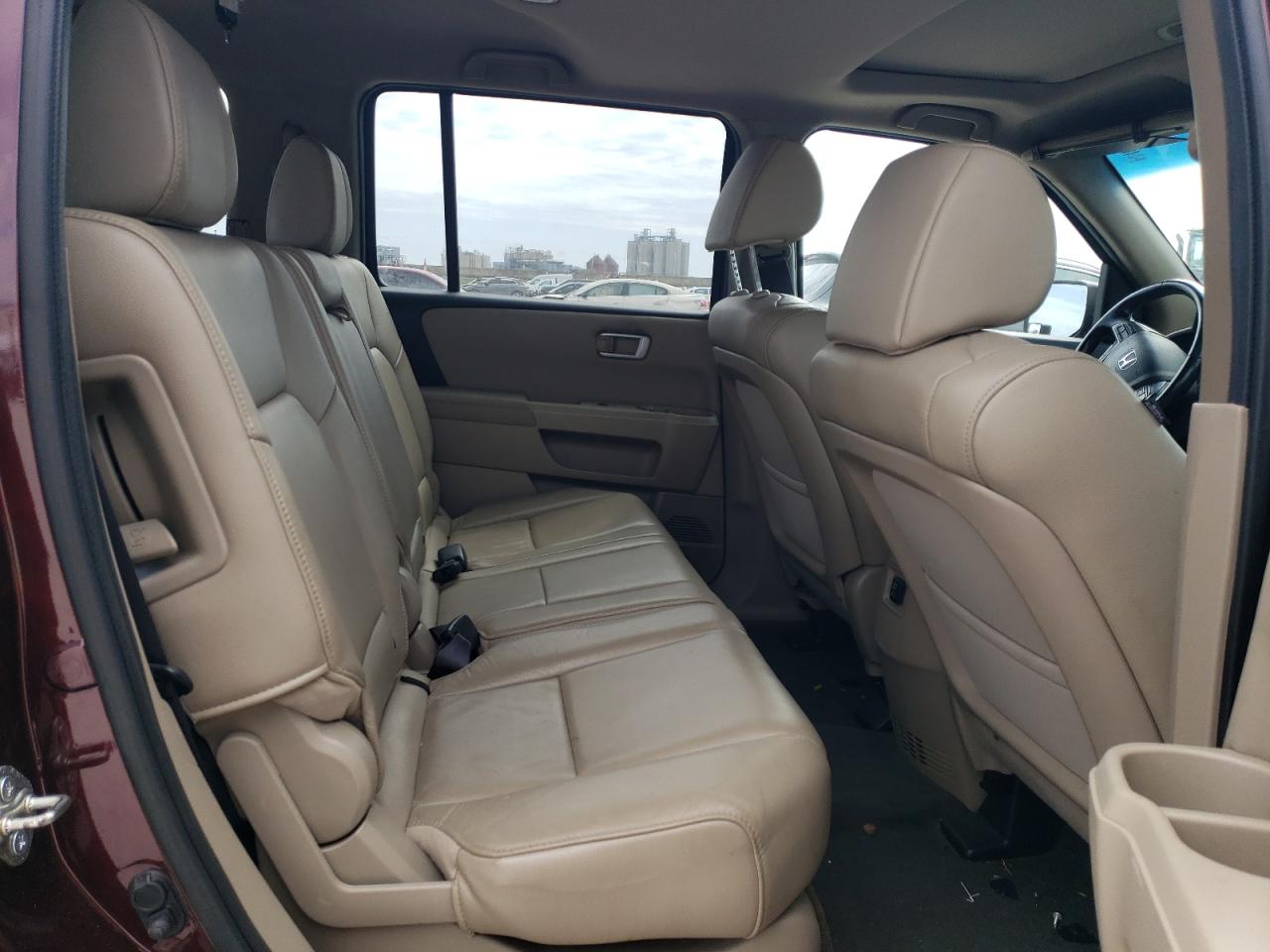 2014 Honda Pilot - Image 11