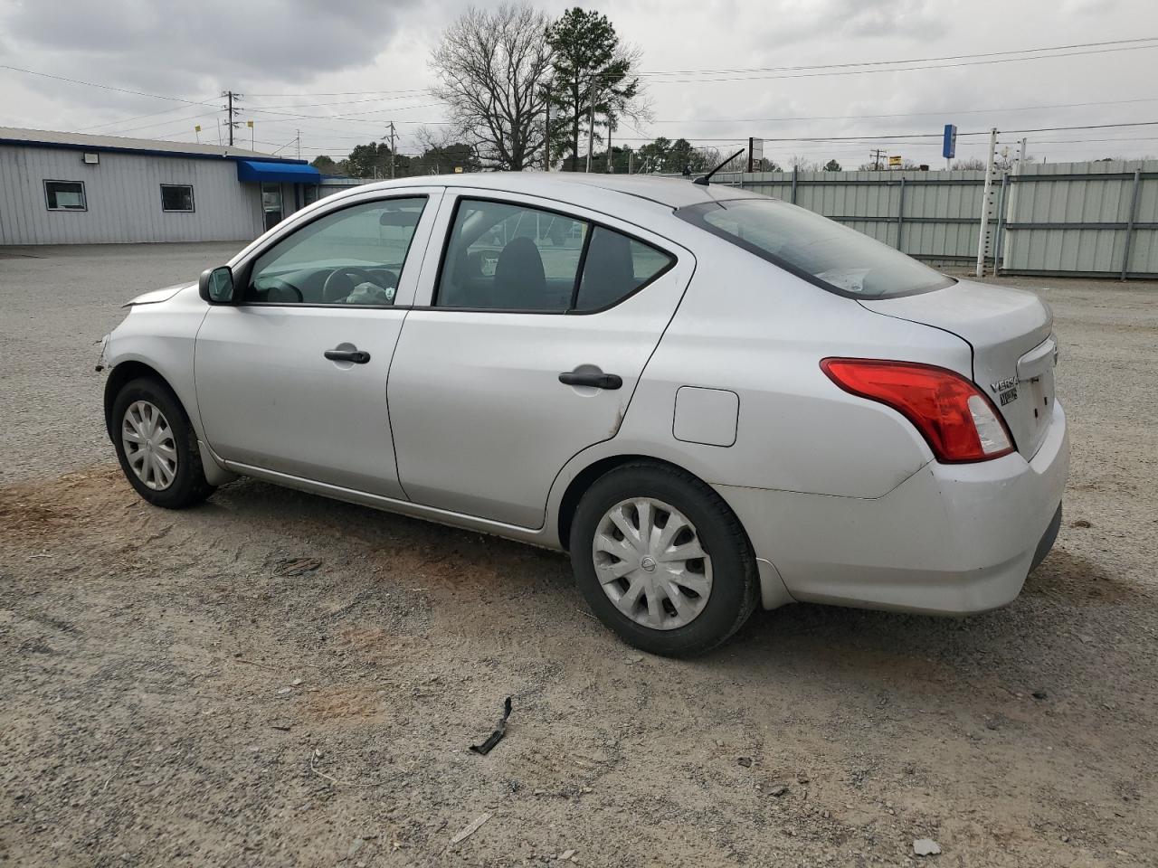 2015 Nissan Versa - Image 2