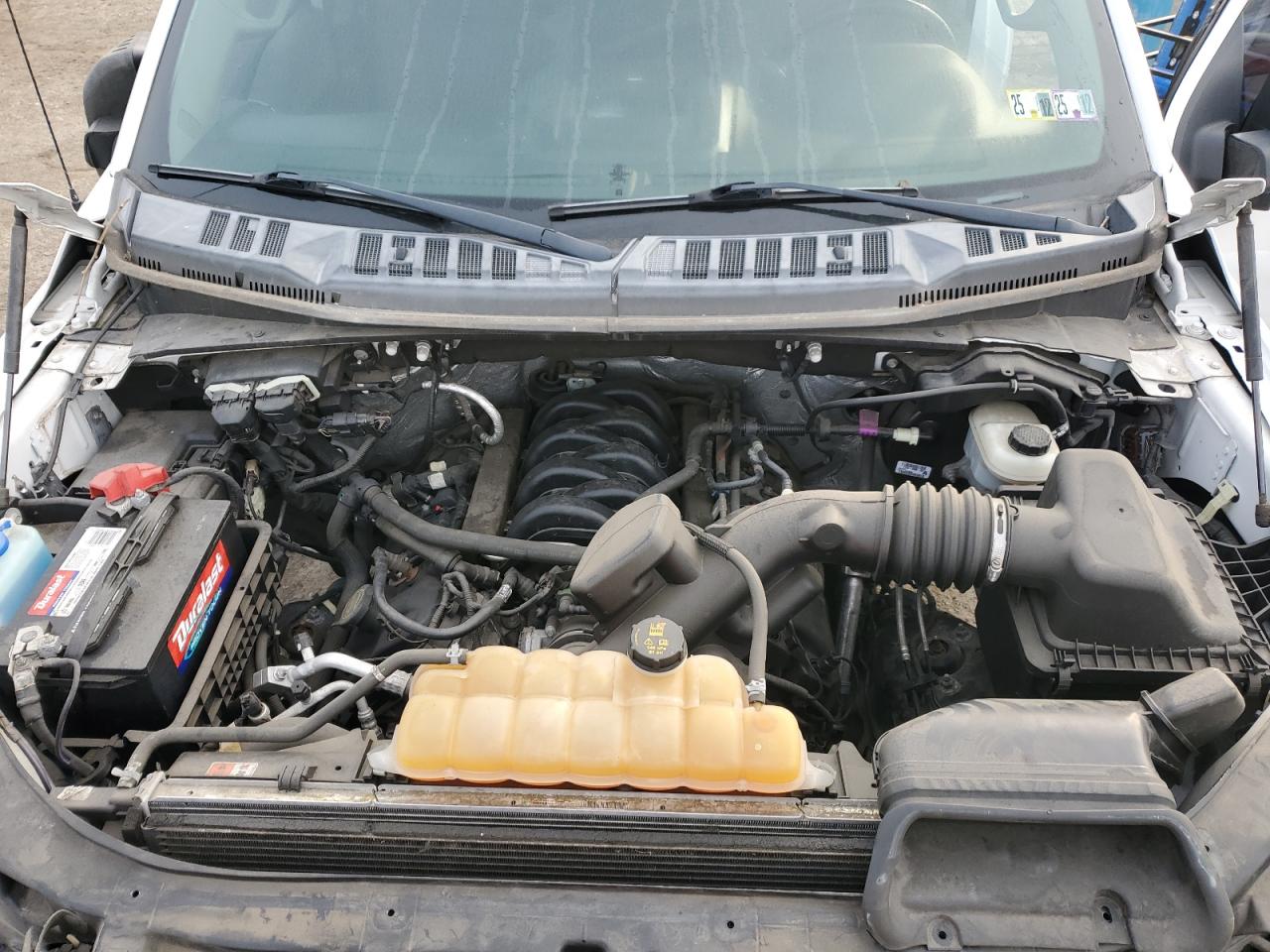 2015 Ford F-150 - Image 11