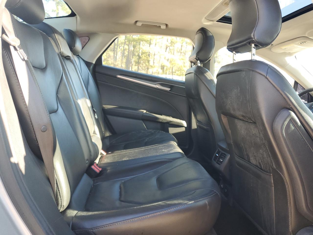 2015 Ford Fusion - Image 10