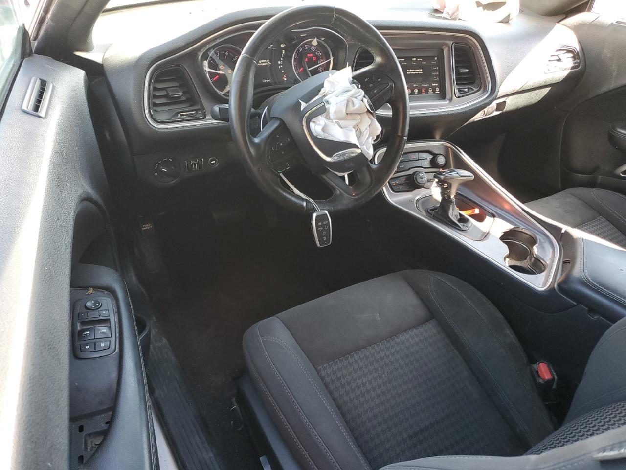 2019 Dodge Challenger - Image 8
