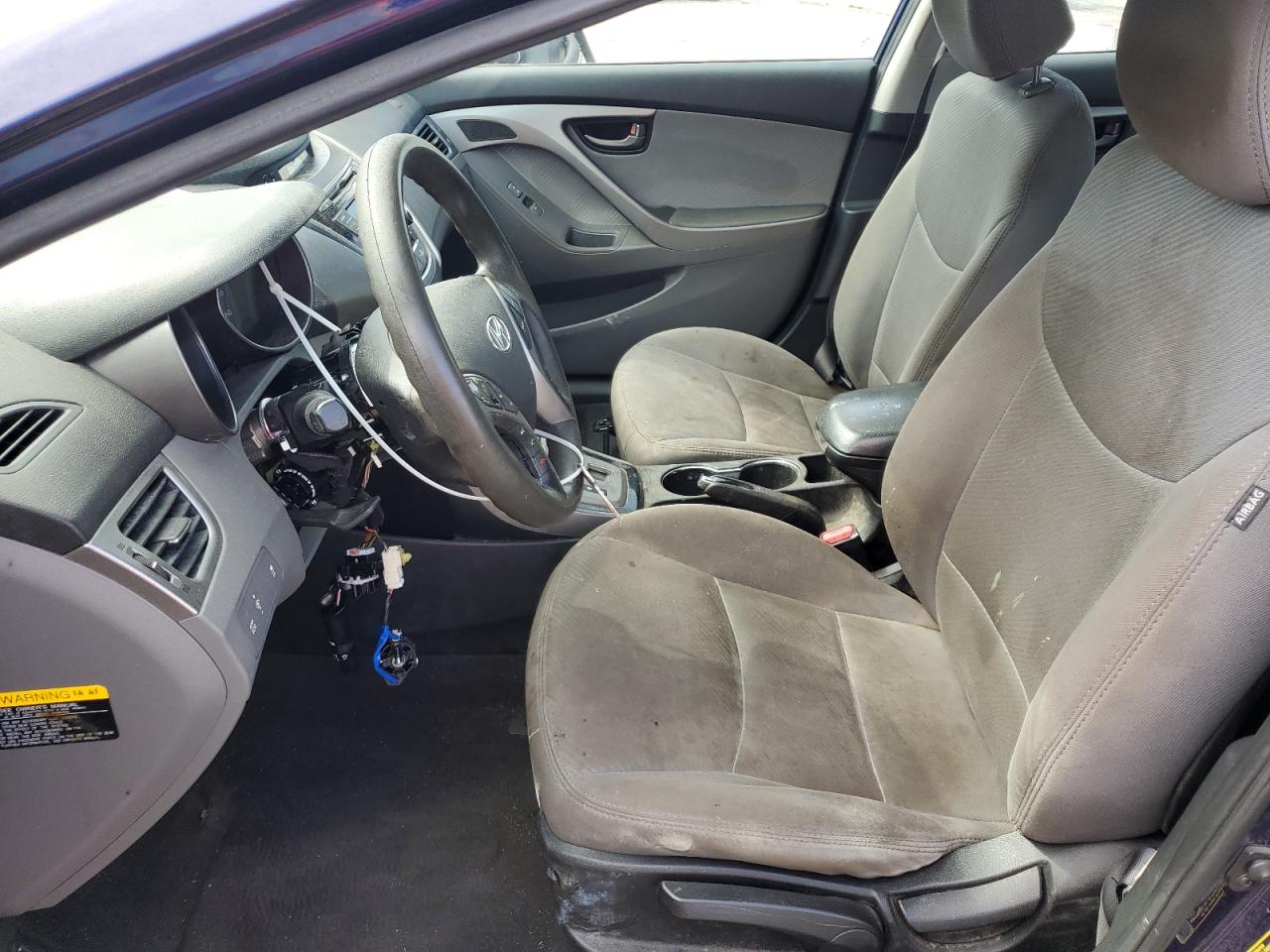 2013 Hyundai Elantra - Image 7