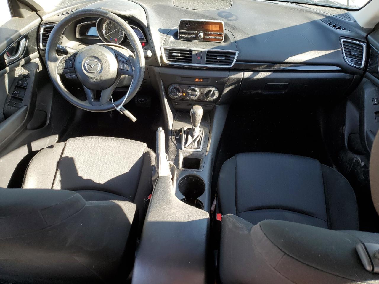 2014 Mazda 3 - Image 8