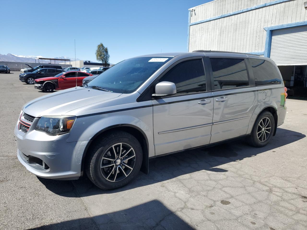 2016 Dodge Caravan - Image 1
