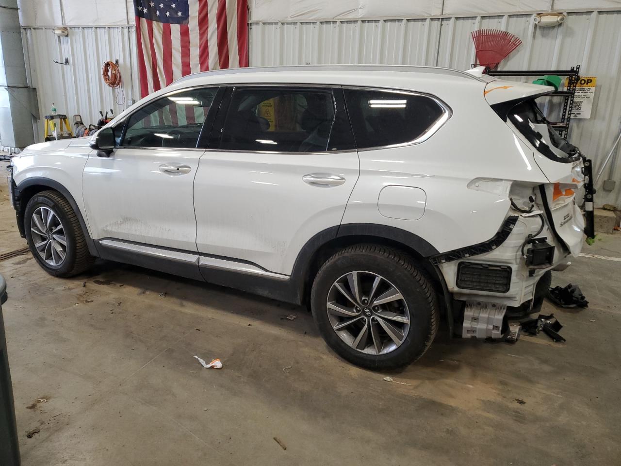 2020 Hyundai Santa Fe - Image 2