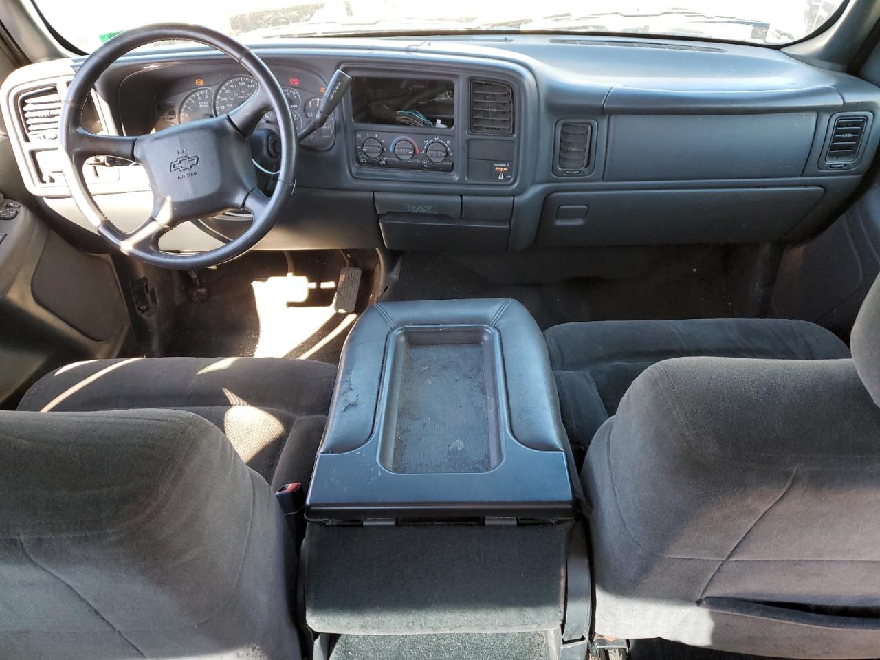 2002 Chevrolet Silverado - Image 8
