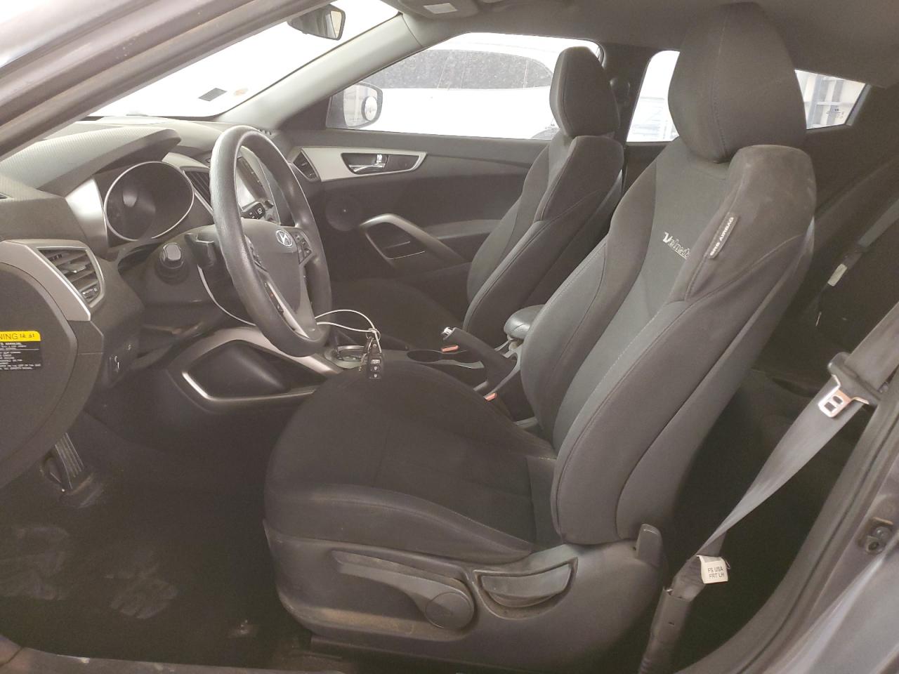 2015 Hyundai Veloster - Image 7