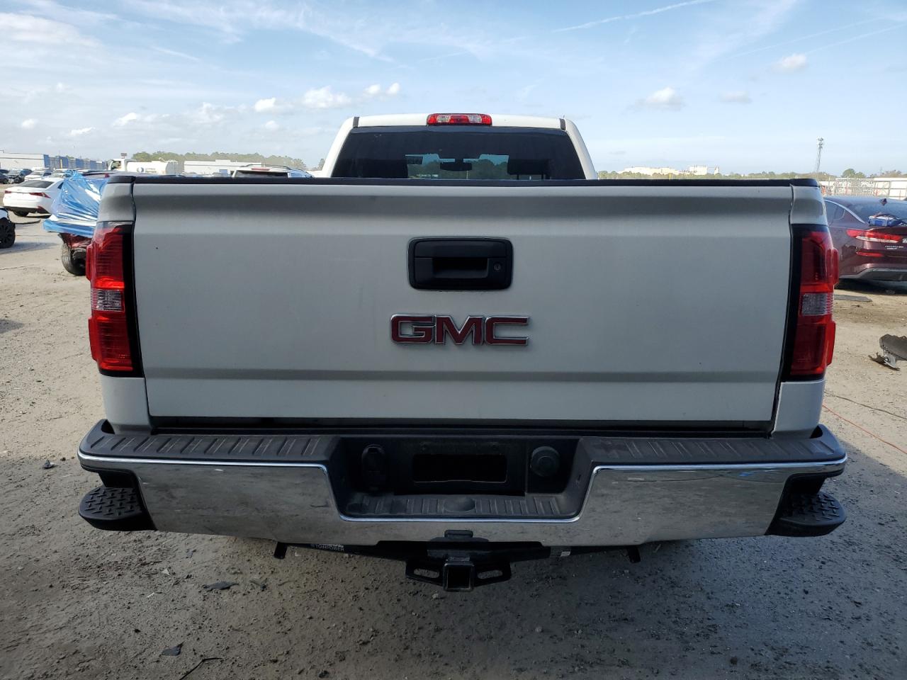2018 GMC Sierra - Image 6