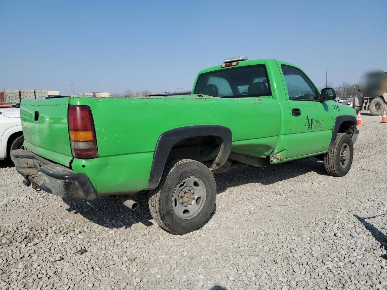 2002 Chevrolet Silverado - Image 3