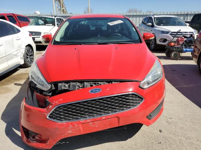 Sedans FORD FOCUS 2015 Czerwony