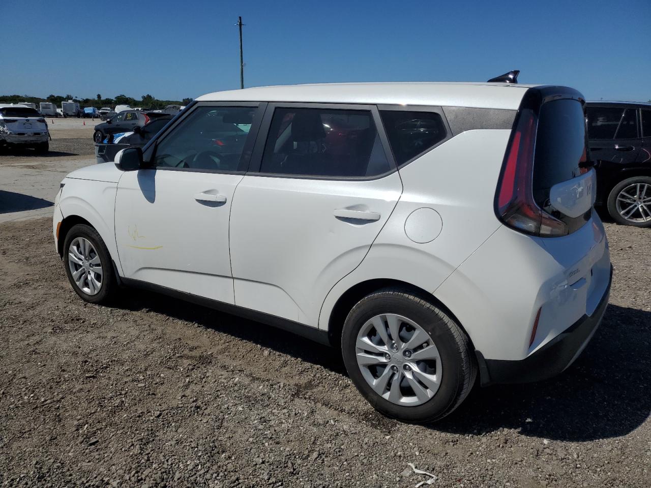 2023 Kia Soul - Image 2