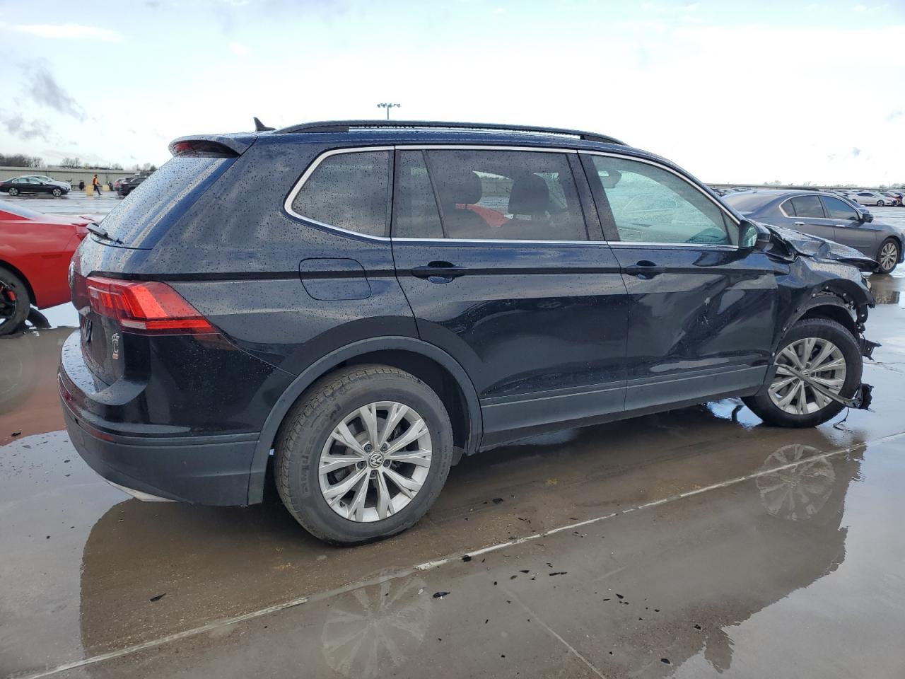2019 Volkswagen Tiguan - Image 3