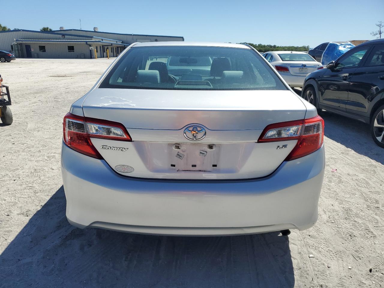 2014 Toyota Camry - Image 6