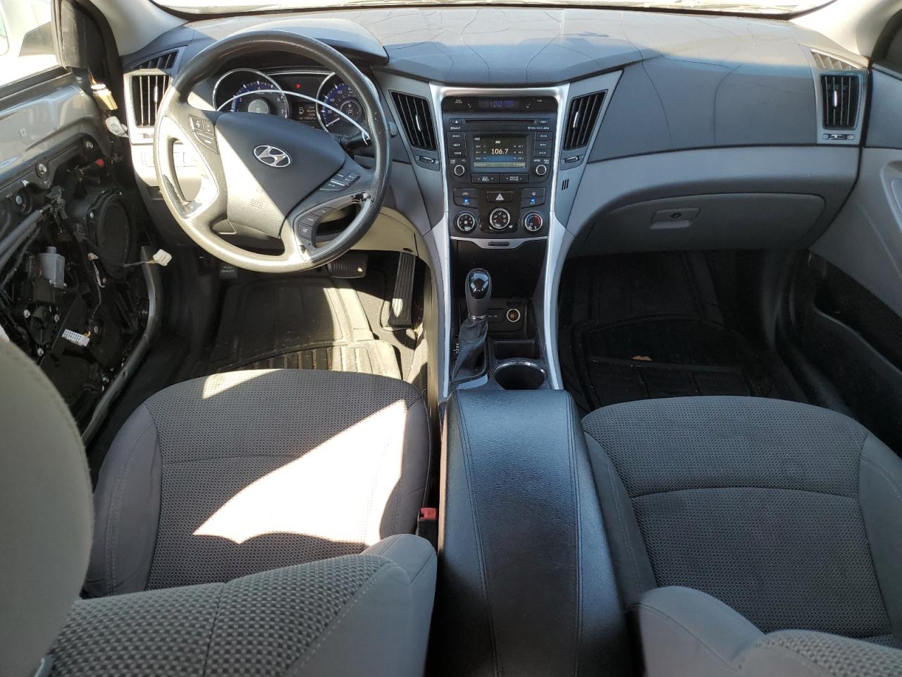 2014 Hyundai Sonata - Image 8