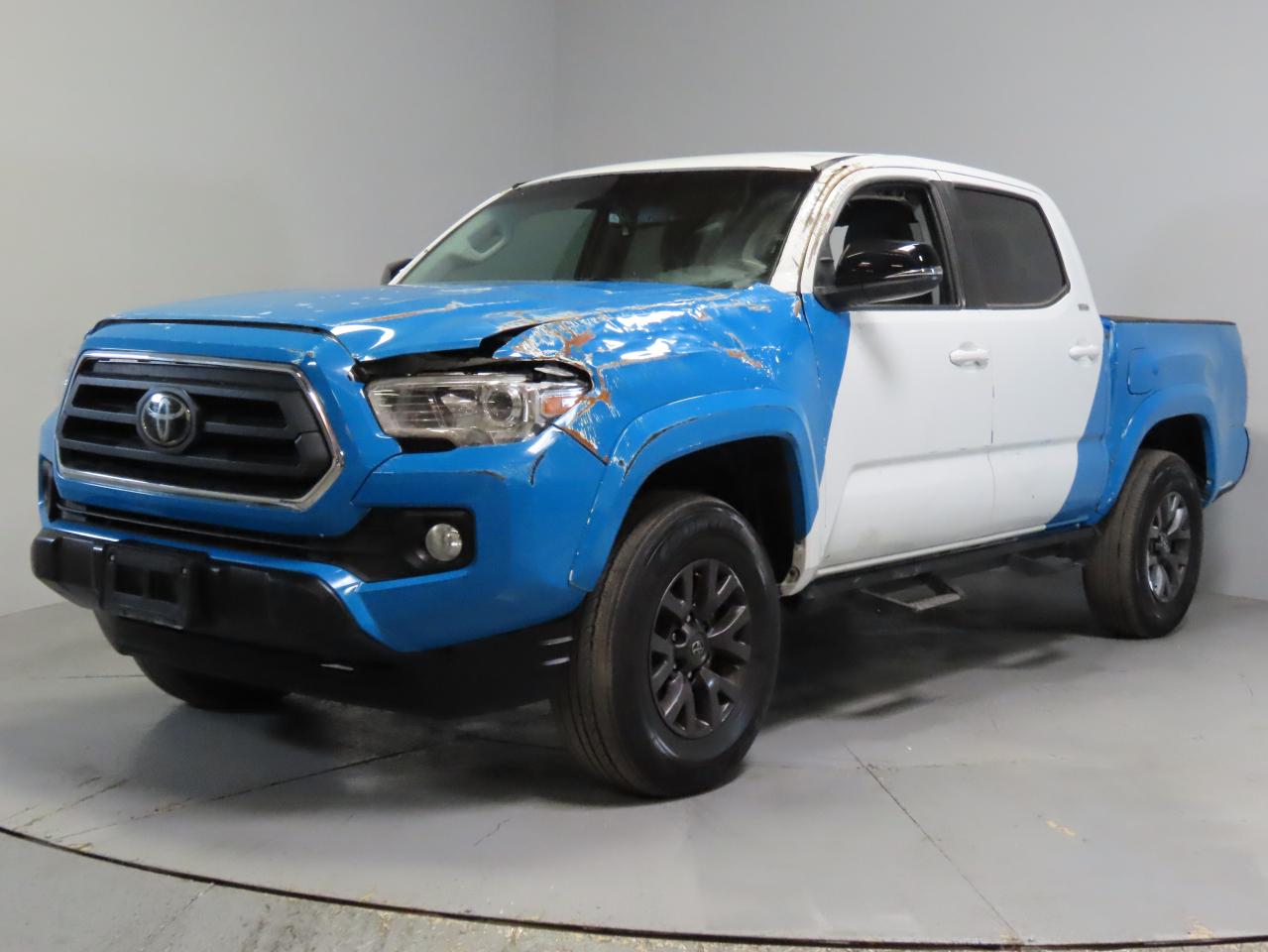 2023 Toyota Tacoma - Image 2