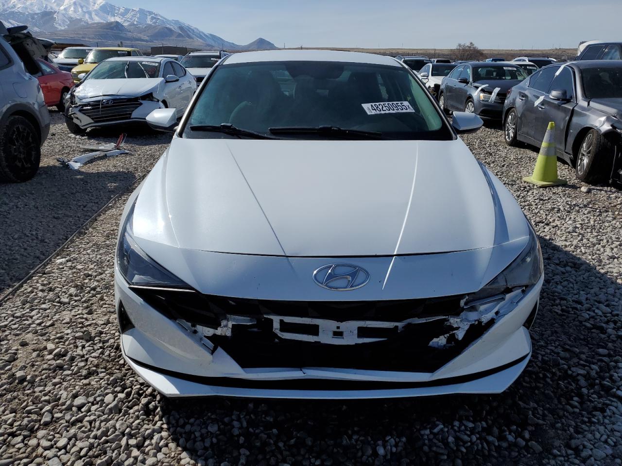 2021 Hyundai Elantra - Image 5