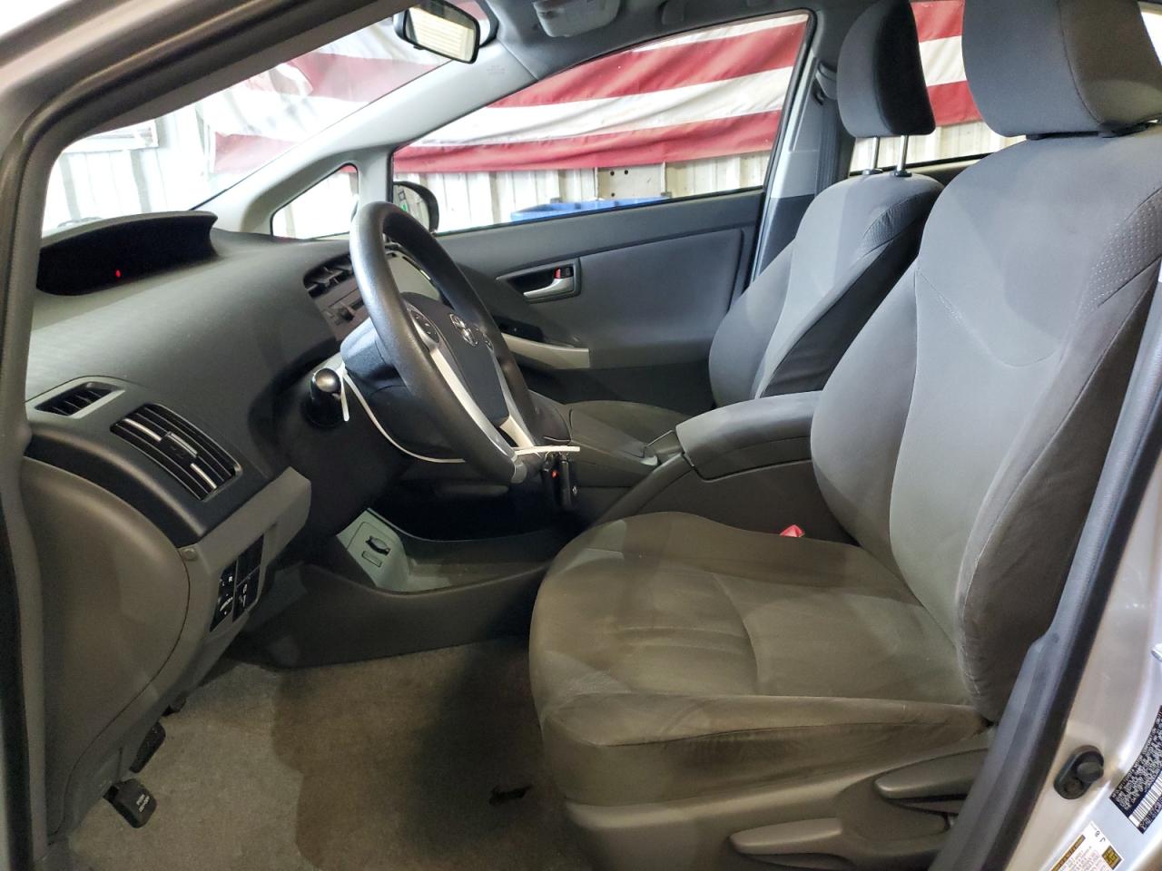 2011 Toyota Prius - Image 7