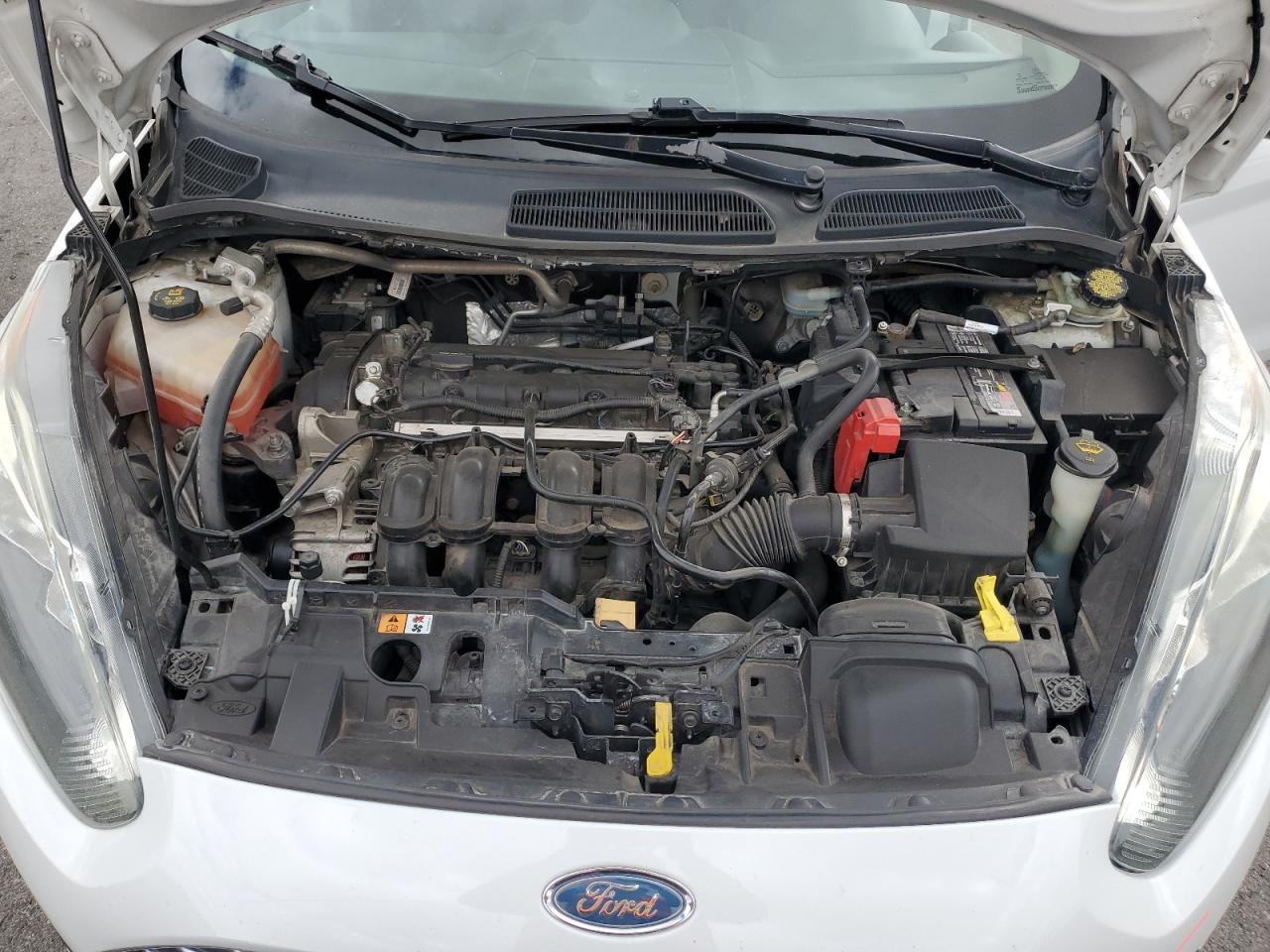 2015 Ford Fiesta - Image 11