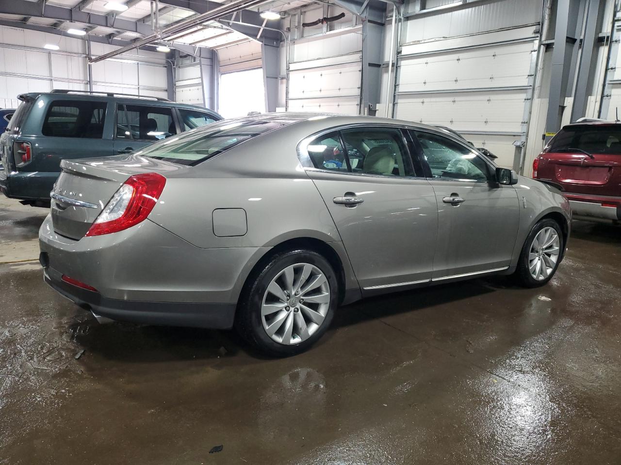 2015 Lincoln MKS - Image 3