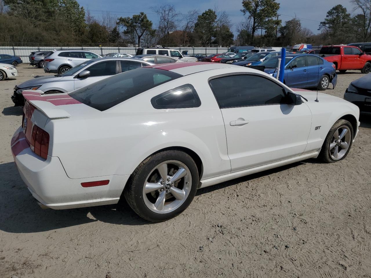 2006 Ford Mustang - Image 3