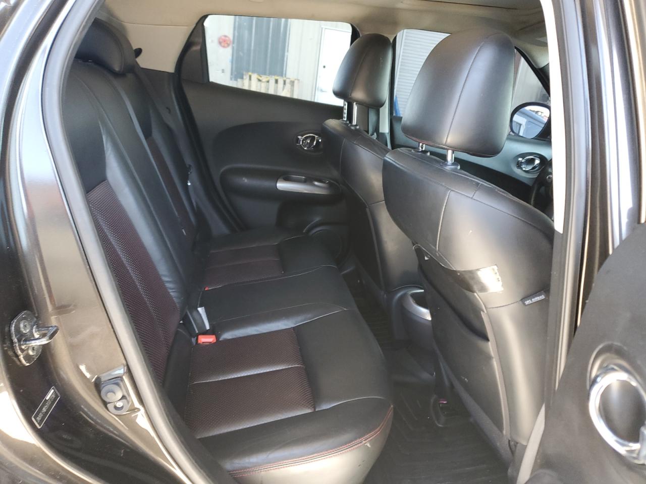 2011 Nissan Juke - Image 10
