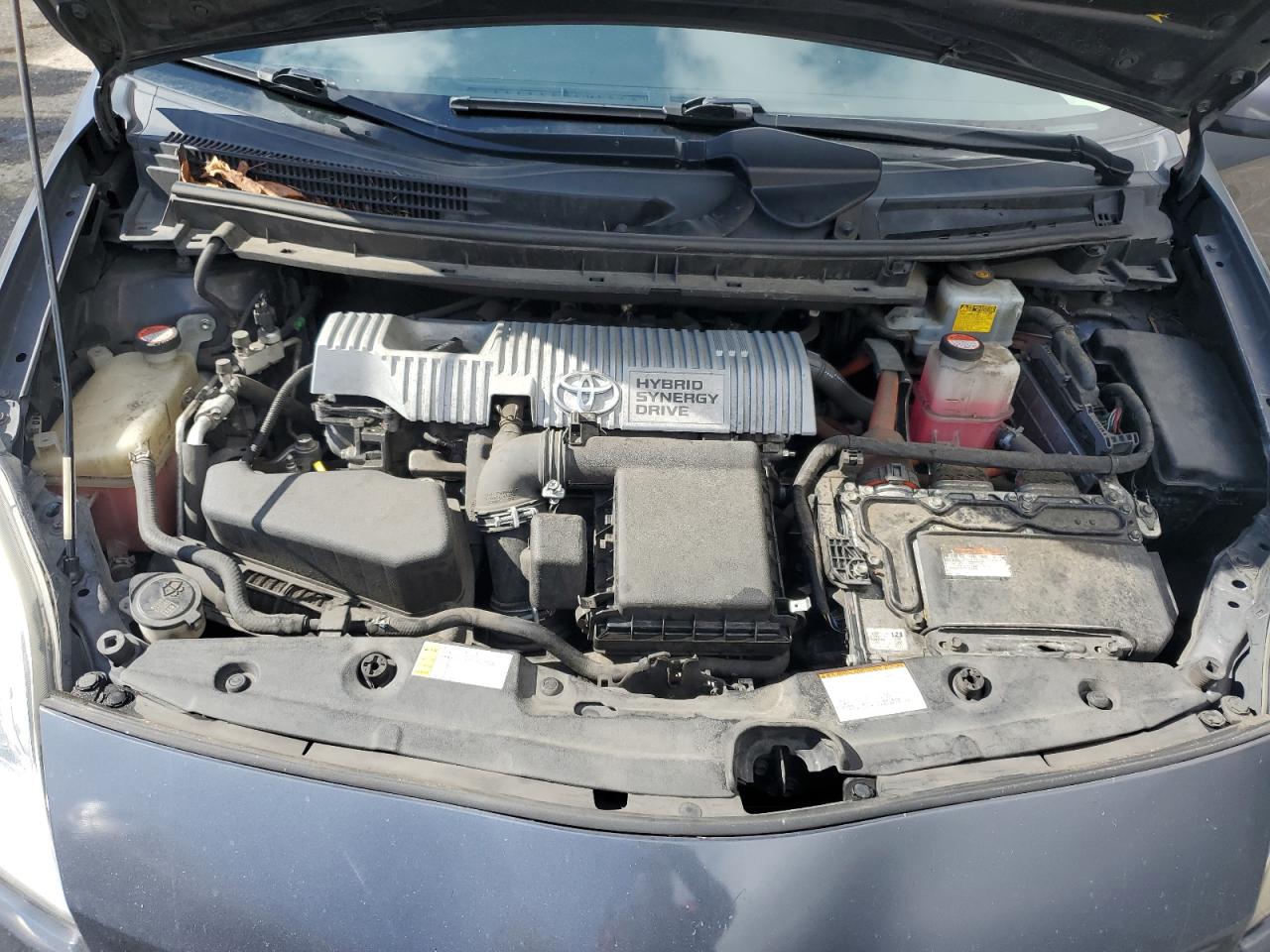 2015 Toyota Prius - Image 12