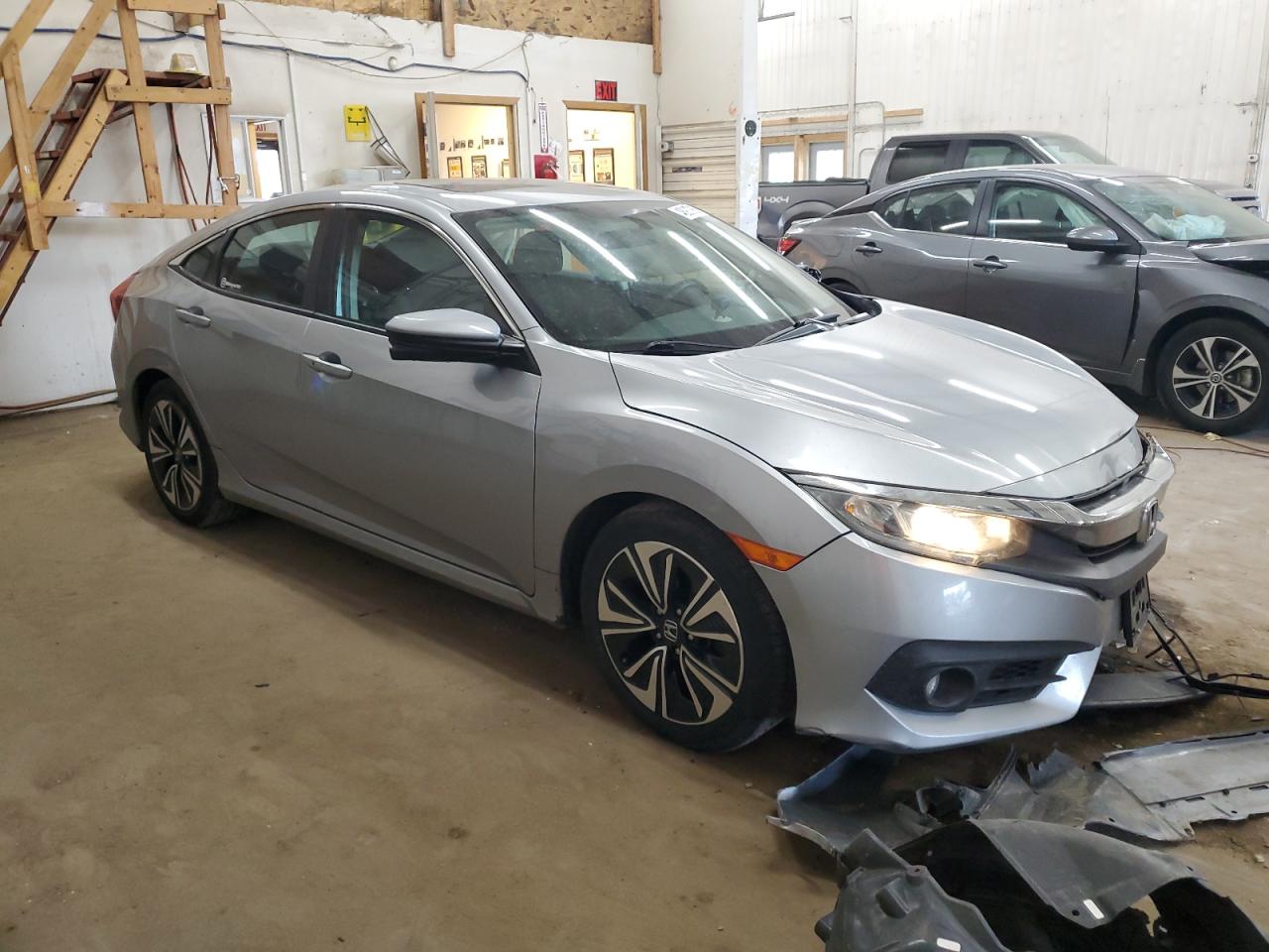 2016 Honda Civic - Image 4