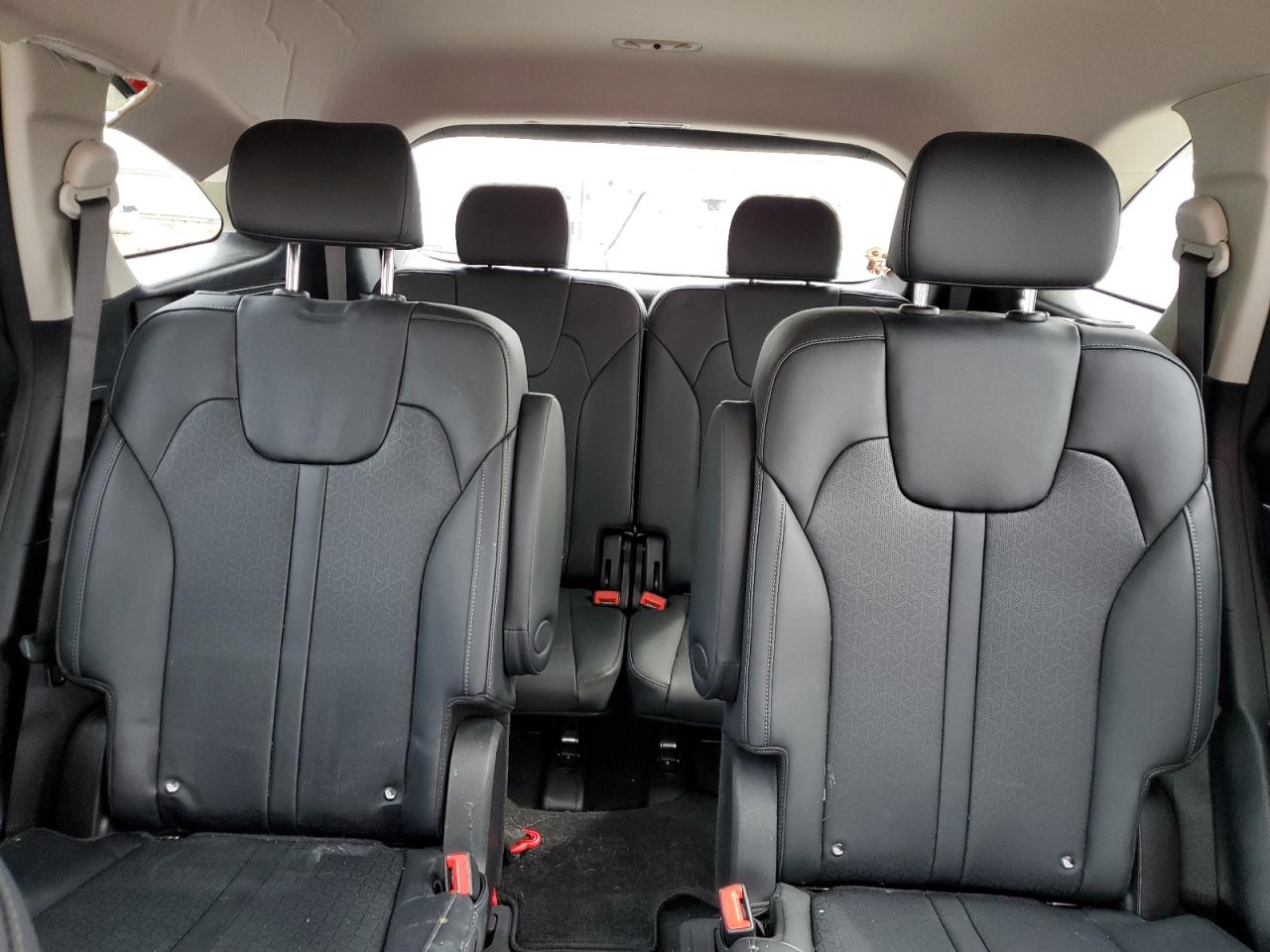 2023 Kia Sorento - Image 10