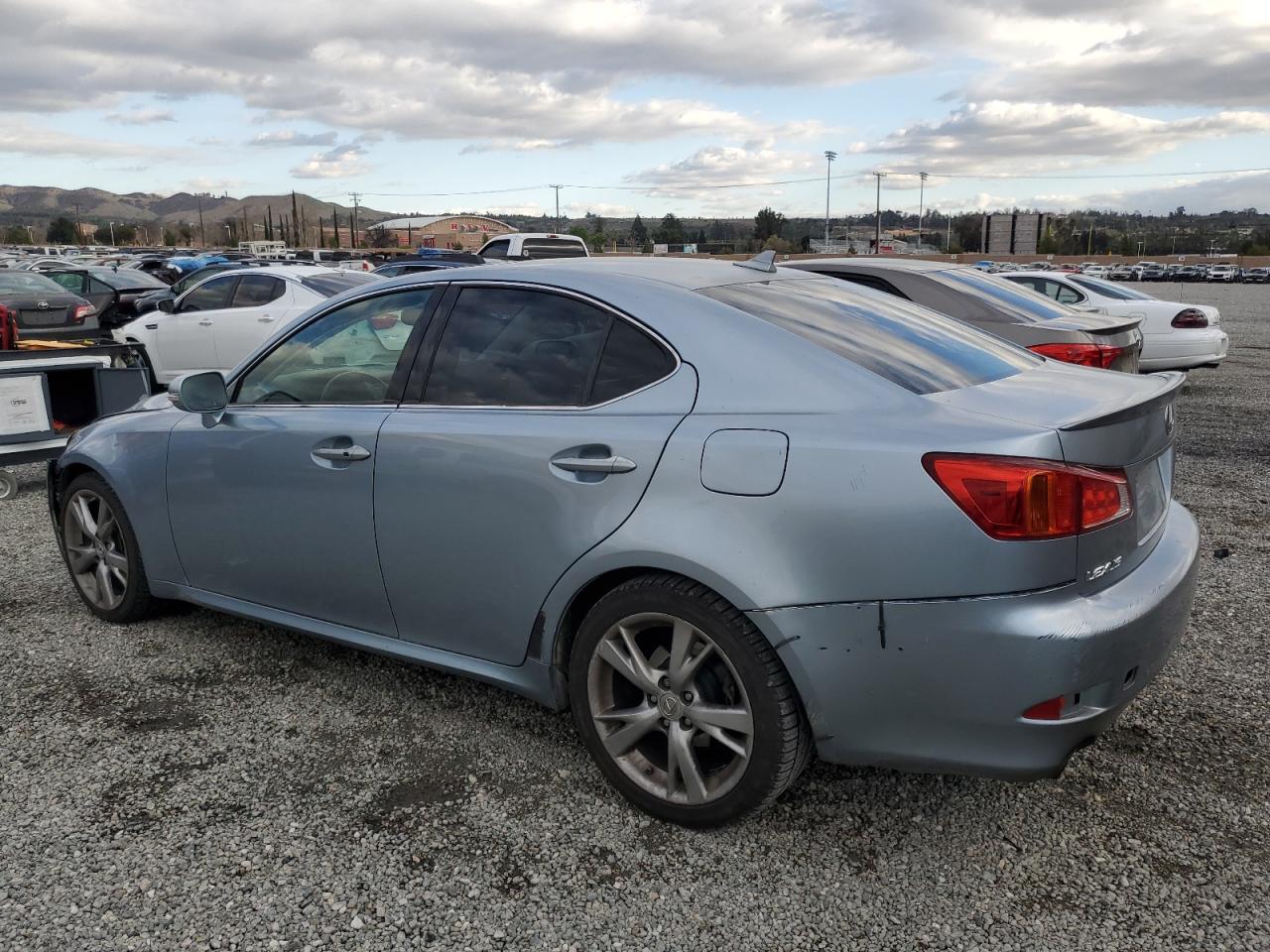 2010 Lexus IS - Image 2