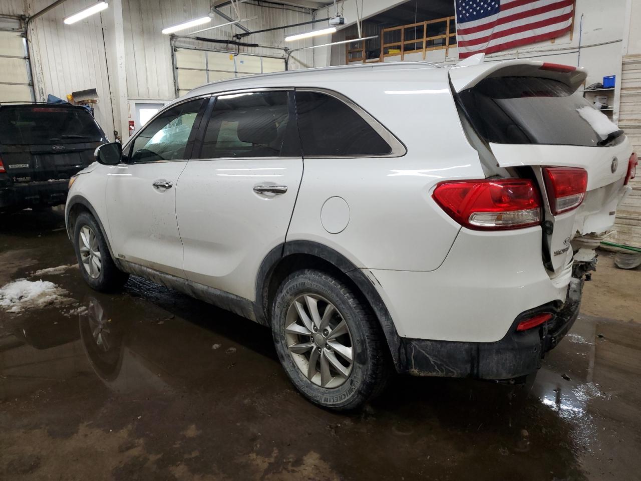 2016 Kia Sorento - Image 2