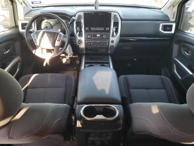  NISSAN TITAN 2021 Granatowy